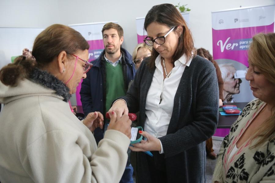 Entrega de lentes en Mercedes