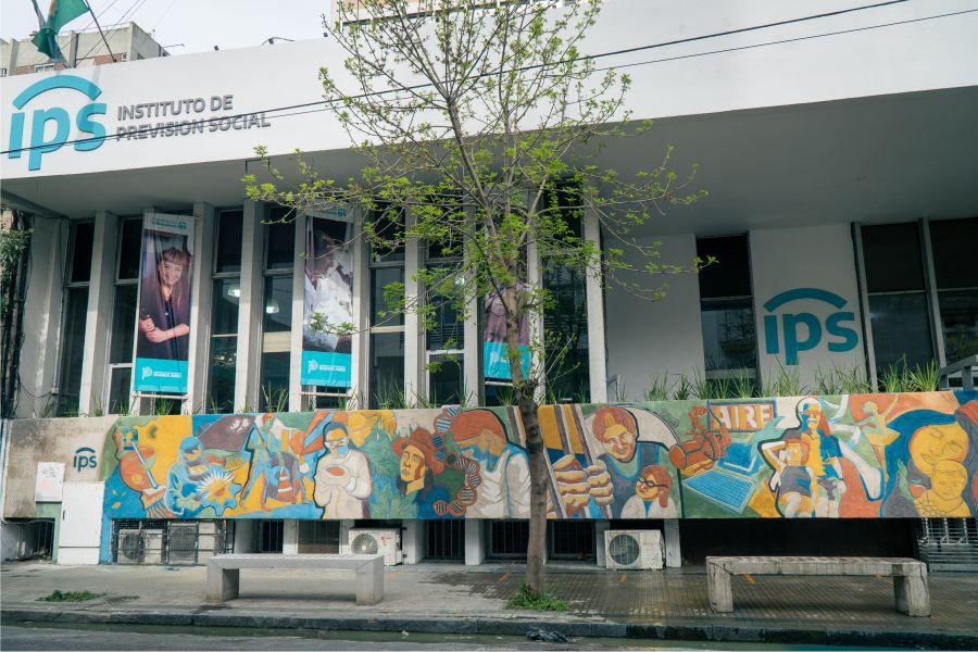 IPS